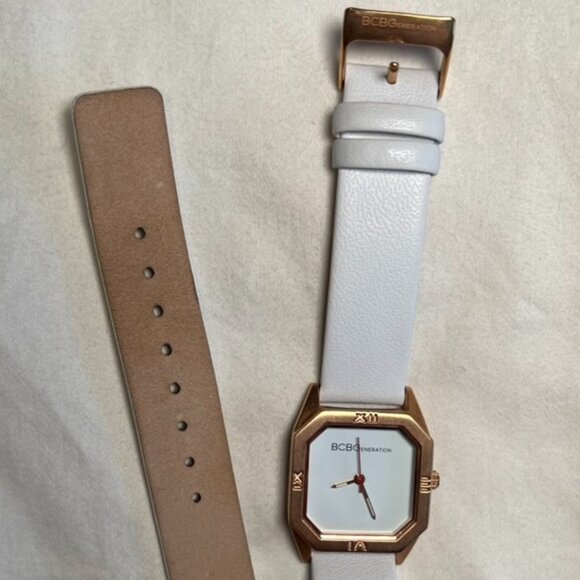 BCBG WHITE LEATHER WRAP WATCH - Picture 2 of 4